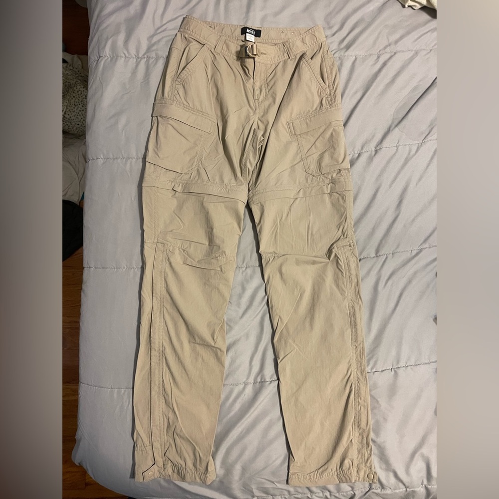 REI Women’s zip off pants/shorts